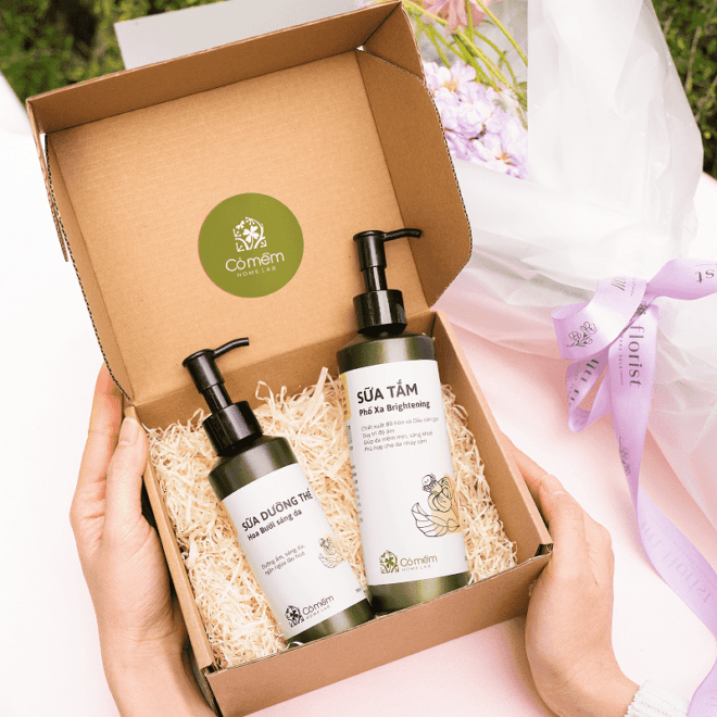 [SET QUÀ TẶNG] Combo Sữa Tắm Dưỡng Thể Hoa Bưởi - Sáng Da Sau 4 Tuần